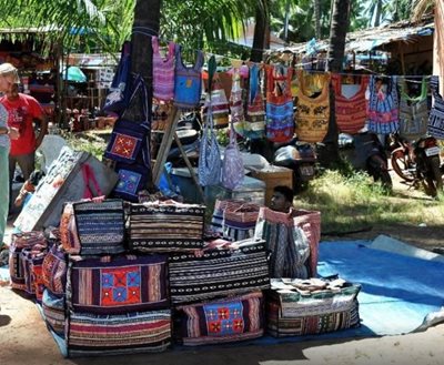 گوا-بازار-Anjuna-Market-143603