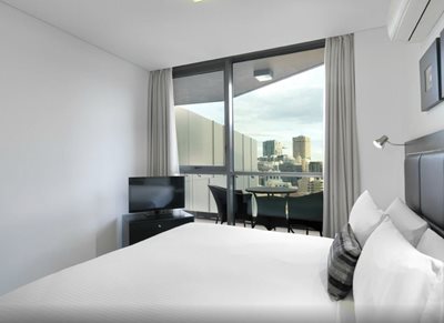 سیدنی-هتل-مریتون-Meriton-Serviced-Apartments-Campbell-Street-143729