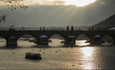 پراگ-پل-چارلز-Charles-Bridge-146563