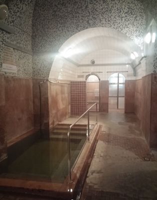 بوداپست-حمام-های-کرالی-Kiraly-Medicinal-Bath-152627