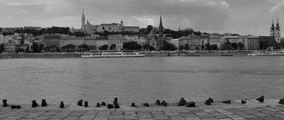 بوداپست-کفش-های-آهنی-کرانه-رود-دانوب-Shoes-on-the-Danube-Bank-154295