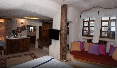 کاپادوکیه-هتل-صخره-ای-کاپادوکیا-Cappadocia-Cave-Suites-154487