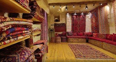 کاپادوکیه-فروشگاه-ترایبال-کالکشن-Tribal-Collections-Nomadic-Rugs-and-Textiles-154935