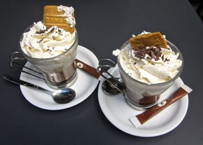 بروکسل-کافه-و-شکلات-فروشی-Maison-Dandoy-Tea-Room-161000