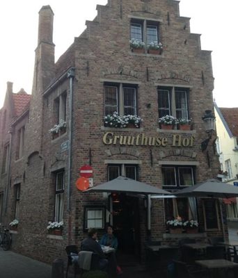 بروژ-رستوران-Gruuthuse-Hof-164712