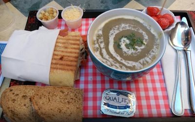 بروژ-رستوران-سوپ-Soup-164749