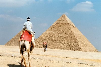 جیزه-اهرام-جیزه-The-Pyramids-of-Giza-165160
