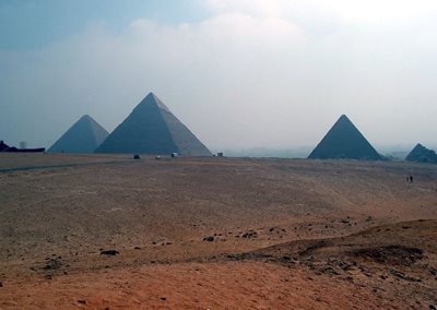 جیزه-اهرام-جیزه-The-Pyramids-of-Giza-165166