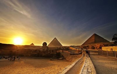 جیزه-اهرام-جیزه-The-Pyramids-of-Giza-165174