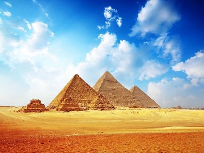 جیزه-اهرام-جیزه-The-Pyramids-of-Giza-165176