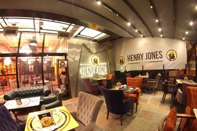 قونیه-کافه-هنری-جونز-Henry-Jones-Coffee-168630