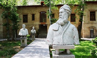 تهران-موزه-و-سرای-چهره-های-ماندگار-170542