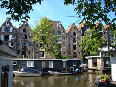 آمستردام-منطقه-و-کانال-زیبای-جوردان-Dierenkliniek-De-Jordaan-175284