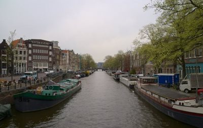 آمستردام-منطقه-و-کانال-زیبای-جوردان-Dierenkliniek-De-Jordaan-175278