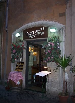 رم-رستوران-ایتالیایی-دتس-امور-That-s-Amore-178044
