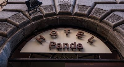 رم-هتل-پاندا-Hotel-Panda-178425