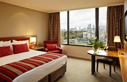 هتل پارک ویو Melbourne Parkview Hotel