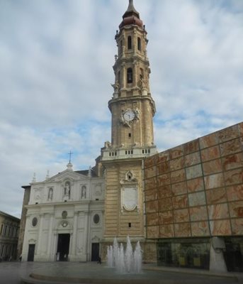ساراگوسا-کلیسای-دل-سالوادر-Catedral-del-Salvador-182099