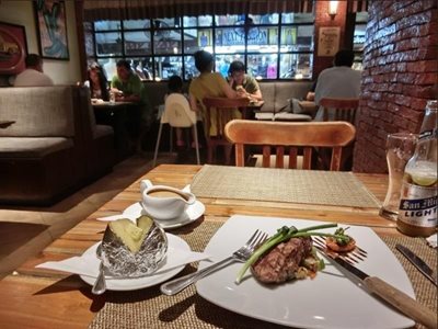 پاتایا-رستوران-بیف-ایتر-Beefeater-Steakhouse-Pub-184043