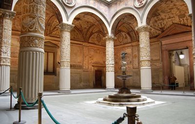 فلورانس-قصر-وکیو-Palazzo-Vecchio-190446