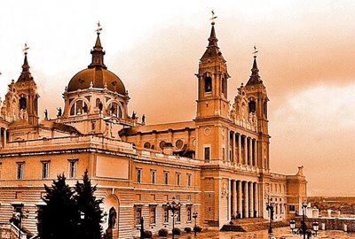 مادرید-کلیسای-جامع-آلمودنا-Almudena-Cathedral-190559