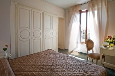 پیزا-هتل-بزرگ-بونانو-Grand-Hotel-Bonanno-195048