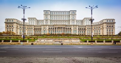 بخارست-کاخ-پارلمان-Palace-of-Parliament-195680