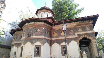 بخارست-صومعه-استاروپولئوس-Stavropoleos-Monastery-195697