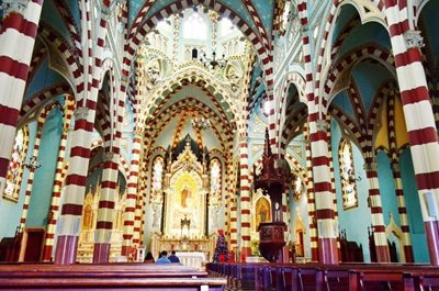 بوگوتا-کلیسا-Iglesia-Nuestra-Senora-del-Carmen-196181