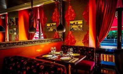 رستوران لبنانی Lebanon Meza Lounge Restaurant