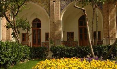 تهران-مسجد-و-مدرسه-خان-مروی-199385