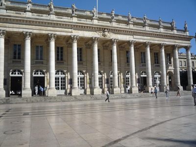 کاخ بوردو Place de la Bourse