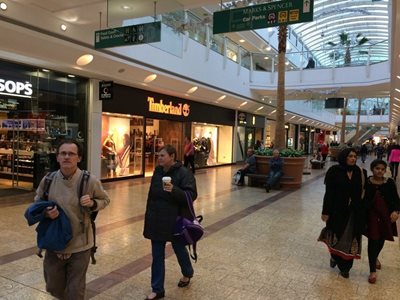 مرکز خرید برودمید Broadmead Shopping Centre