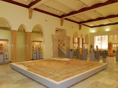 بیروت-موزه-ای-یو-بی-AUB-Archaeological-Museum-205389