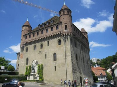 لوزان-قلعه-سنت-مییر-Chateau-Saint-Maire-207192