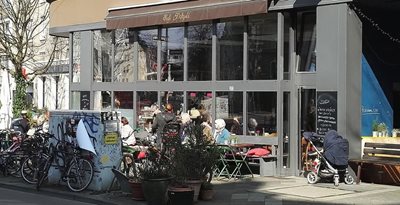 دوسلدورف-کافه-Cafe-Huftgold-209319