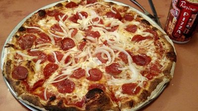 بوستون-رستوران-Pizzeria-Regina-210403