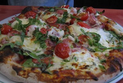 بوستون-رستوران-Pizzeria-Regina-210405