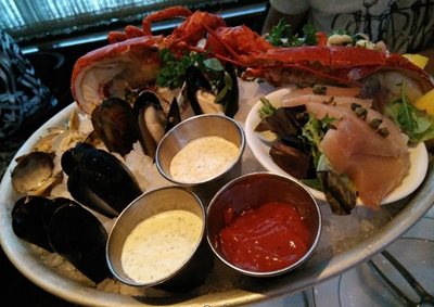 ونکوور-رستوران-Joe-Fortes-Seafood-Chop-House-214629