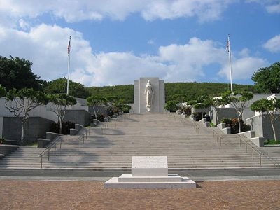 یادبود گورستان ملی اقیانوس آرام National Memorial Cemetery of the Pacific