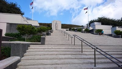 هاوایی-یادبود-گورستان-ملی-اقیانوس-آرام-National-Memorial-Cemetery-of-the-Pacific-216592