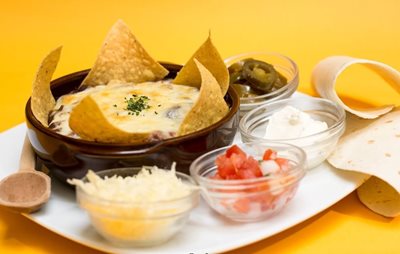 لیون-رستوران-مکزیکی-El-Sombrero-Mexican-Restaurant-220264