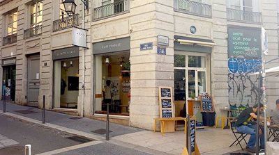 لیون-کافه-La-Boite-a-Cafe-220796