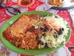 رستوران مکزیکی Cholos Homestyle Mexican Restaurant