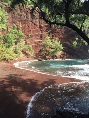 هاوایی-ساحل-شن-های-قرمز-Red-Sand-Beach-222270