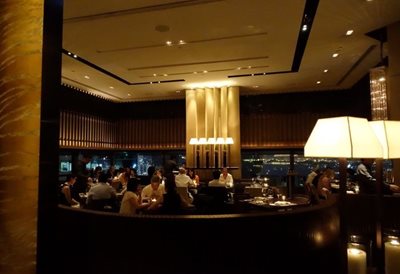 هنگ-کنگ-کافه-رستوران-خاکستری-Cafe-Gray-Deluxe-223571
