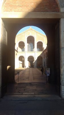 میلان-کلیسای-اسقف-سنت-آمبروز-Basilica-di-Sant-Ambrogio-227545