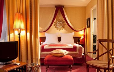 پاریس-هتل-بریتانیک-Hotel-Britannique-245109