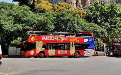 بارسلونا-اتوبوس-گردشگری-توریستی-هاپ-آن-هاپ-آف-بارسلونا-Hop-On-Hop-Off-245666