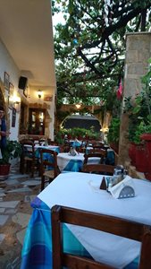 کرت-رستوران-مانولیس-تاورنا-Manolis-Taverna-Restaurant-248679
